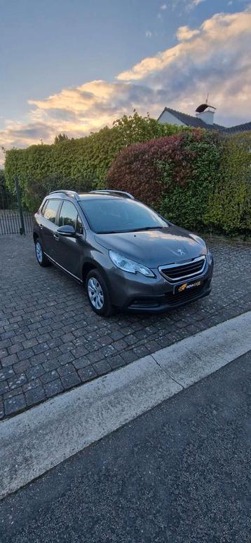 Peugeot 2008 1.2cc essence, premier propriétaire avec 119 68