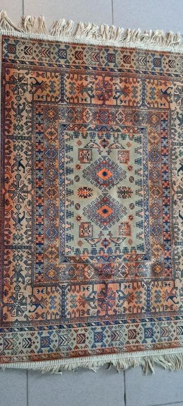 Tapijt beschikbaar voor biedingen