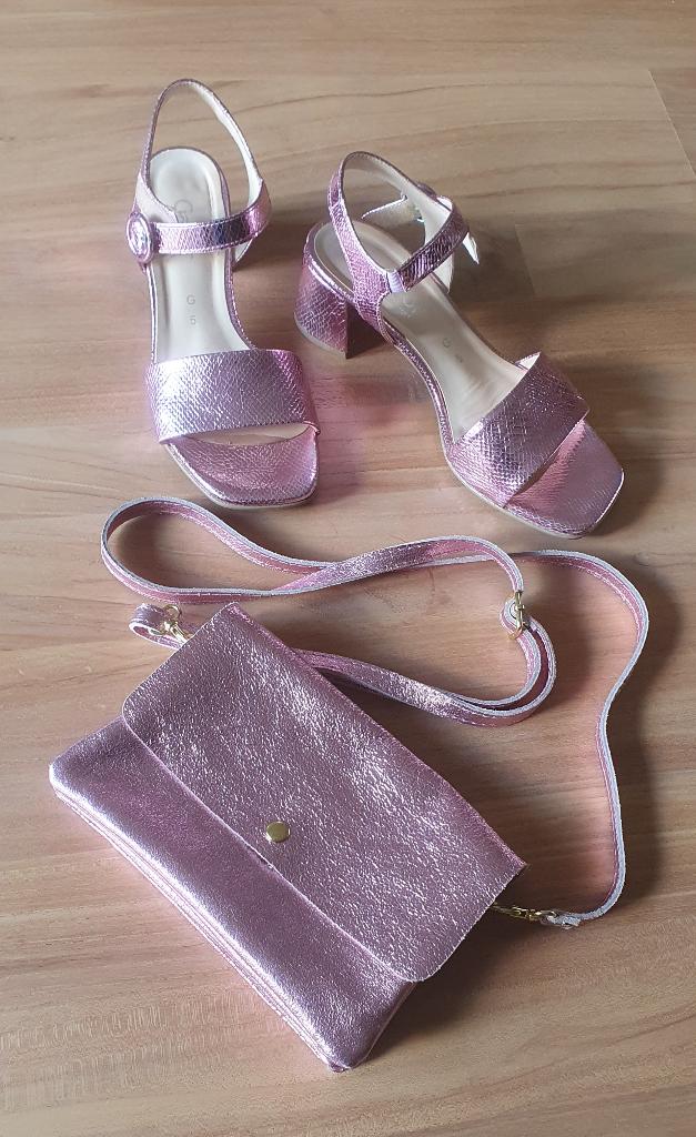 gabor sandalen met blokhak en handtas, Kleding | Dames, Pumps, Gabor, Ophalen of Verzenden, Zo goed als nieuw