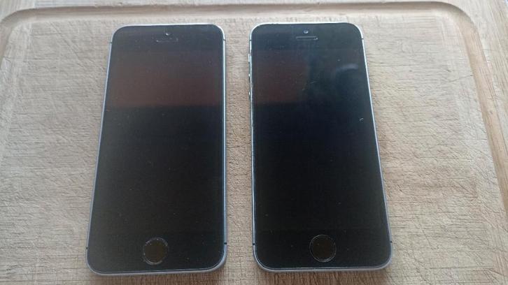 IPhone se 32 gb, Télécoms, Téléphonie mobile | Apple iPhone, Utilisé, 32 GB, Sans abonnement, Sans simlock, Autres modèles, Gris