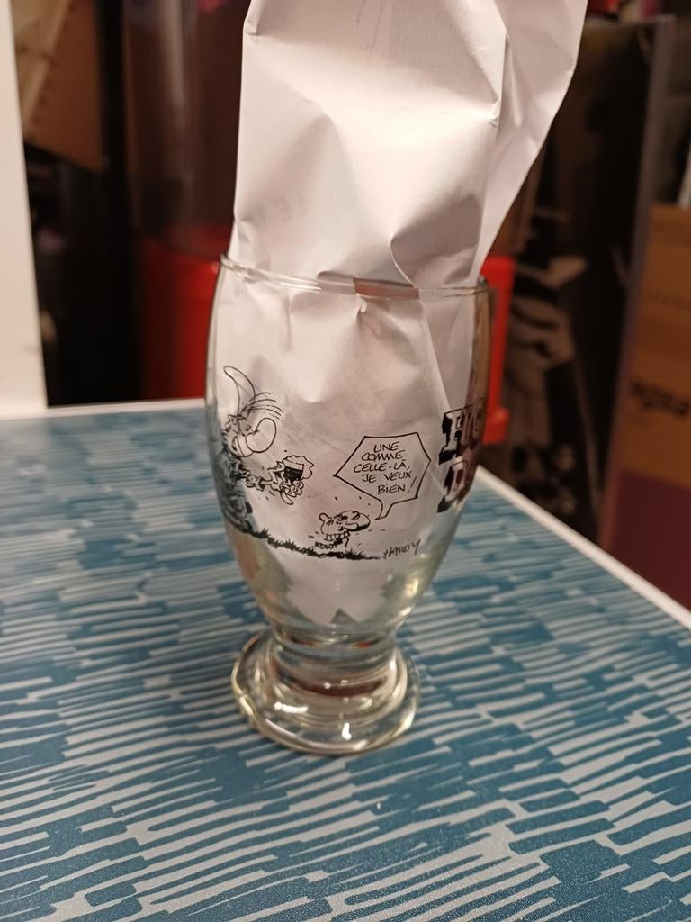 Hardy Pierre tombal verre, Enlèvement ou Envoi