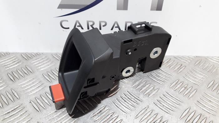 Serrure banquette arrière d'un Mercedes B-Klasse, Autos : Pièces & Accessoires, Habitacle & Garnissage, Mercedes-Benz, Utilisé