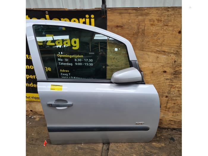 Portier 4Deurs rechts-voor van een Opel Zafira B (Z157), Auto-onderdelen, Carrosserie, Deur, Opel, Gebruikt, 3 maanden garantie