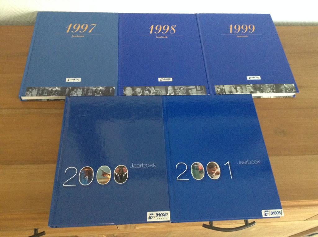 Jaarboeken van 1997 - 2001, Ophalen of Verzenden, Zo goed als nieuw