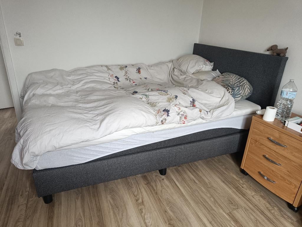 Bed 140200, Huis en Inrichting, Slaapkamer | Bedden, Ophalen, Gebruikt, 140 cm, Twijfelaar