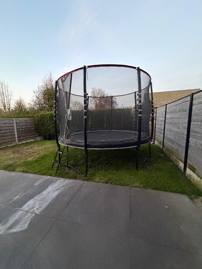 Trampoline, Enfants & Bébés, Jouets | Extérieur | Trampolines, Enlèvement, Utilisé