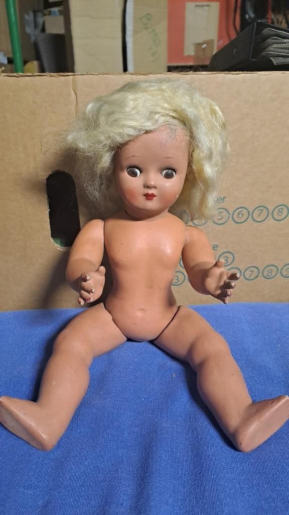 jouet ancien poupée Unica, Enlèvement ou Envoi
