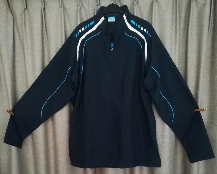Nieuw trainingspak + t-shirt Jako 3XL en XXL, Kleding | Heren, Sportkleding, Nieuw, Algemeen, Overige maten, Blauw, Ophalen of Verzenden