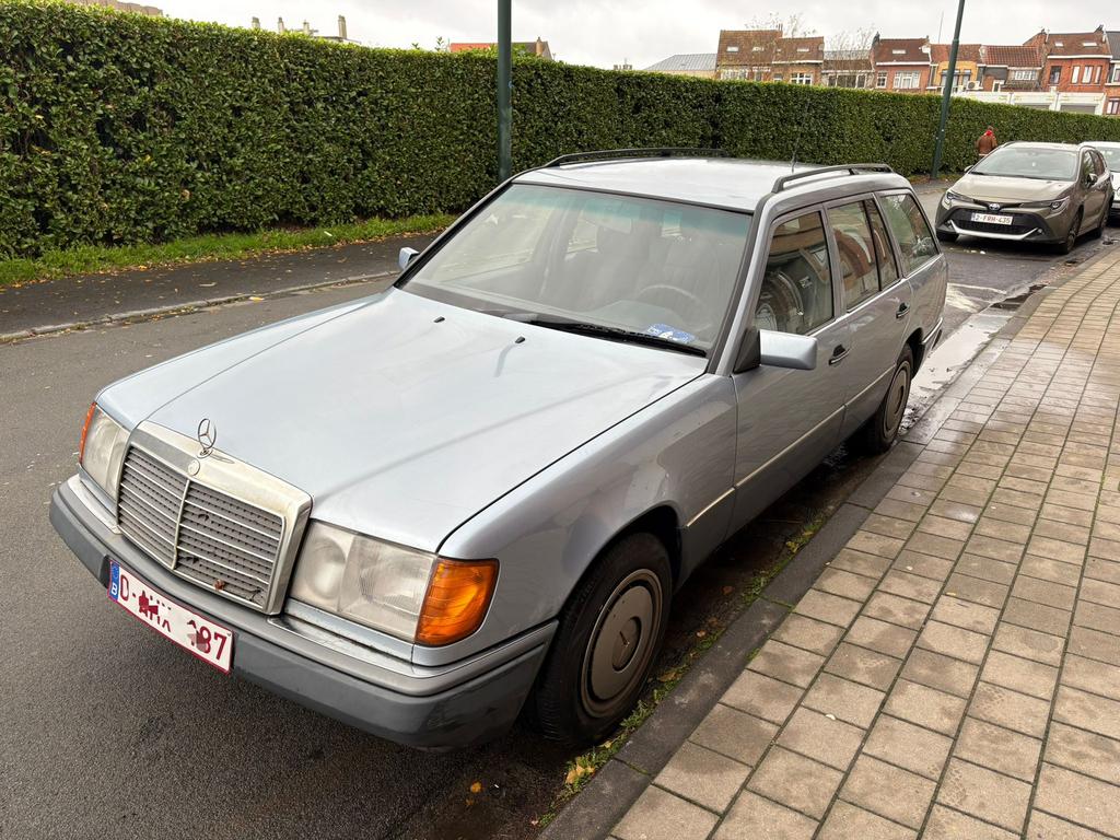 MERCEDES-BENZ 250D, Auto's, Mercedes-Benz, 5 deurs, Particulier, Te koop, 200-Serie