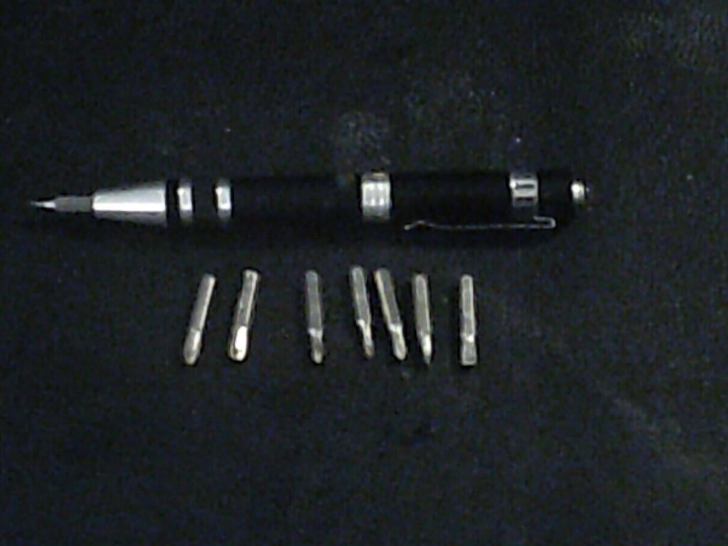 Faux Stylos tournevis. 8 mini tournevis., Enlèvement ou Envoi, Neuf