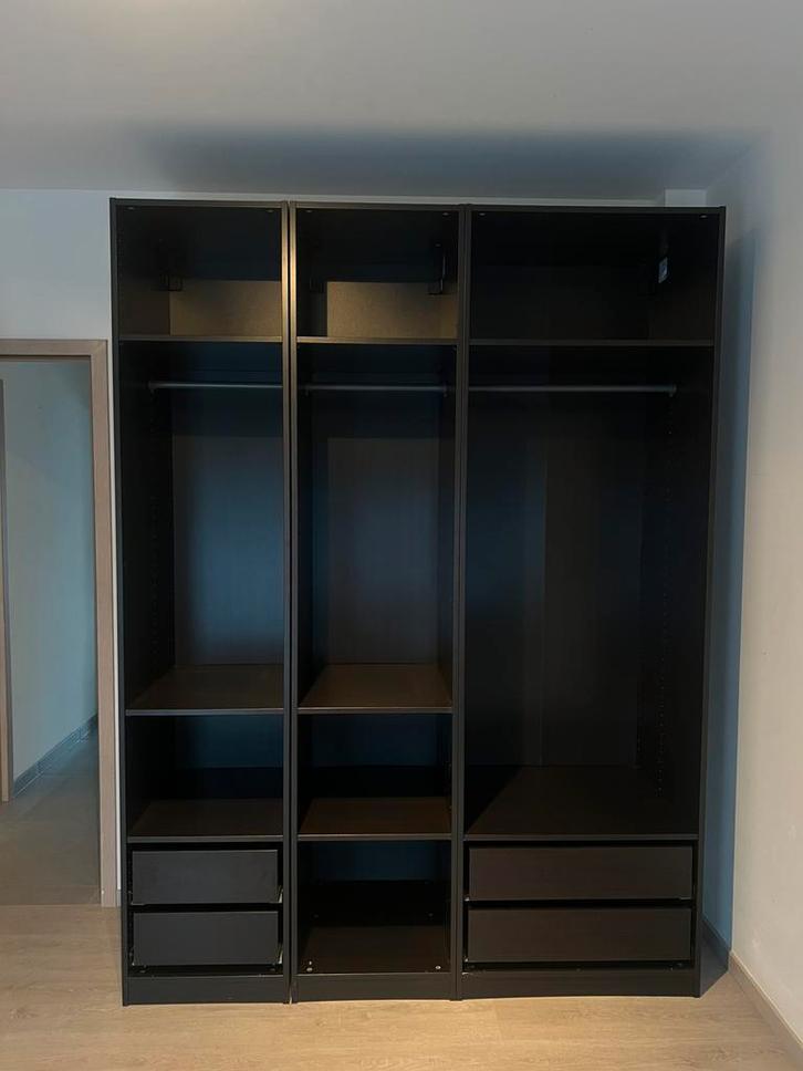 Armoire IKEA caisson Pax marron foncé, Maison & Meubles, Armoires | Penderies & Garde-robes, Utilisé, 200 cm ou plus, 150 à 200 cm