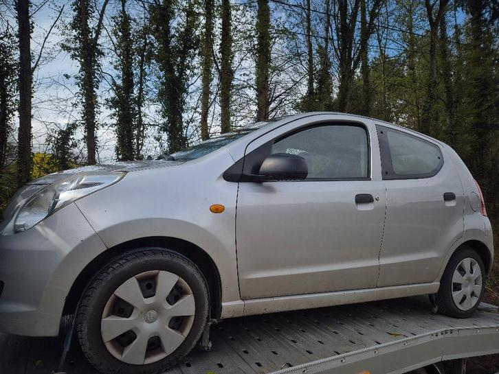 Suzuki Alto 1.0i 2009 191000km complette  ou pieces, Autos, Suzuki, Particulier, Alto, Essence, Euro 5, Autre carrosserie, 2 portes