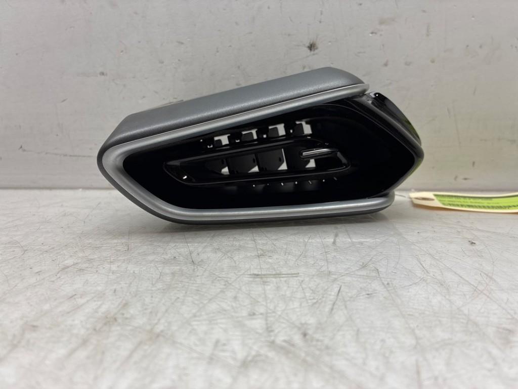 AERATEUR TABLEAU DE BORD Ferrari 296 GTS (|970245|969295|), Dhr. J. Ham, Administratie@autoham.nl, Ferrari, Utilisé