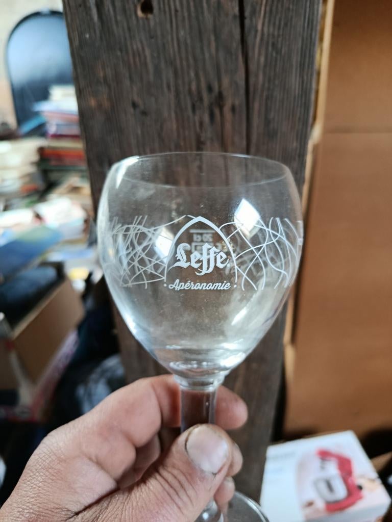 Verre leffe apéronomie, Collections, Verres & Petits Verres, Enlèvement