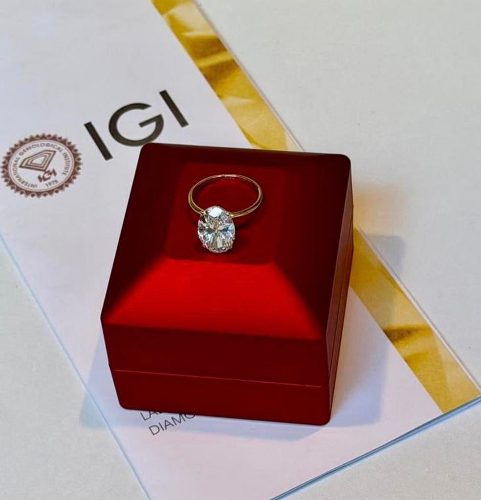 Gouden ring met VS1 diamant van maar liefst 5 caraat! nieuw!, Nieuw, Ophalen of Verzenden, 17 tot 18, Met edelsteen