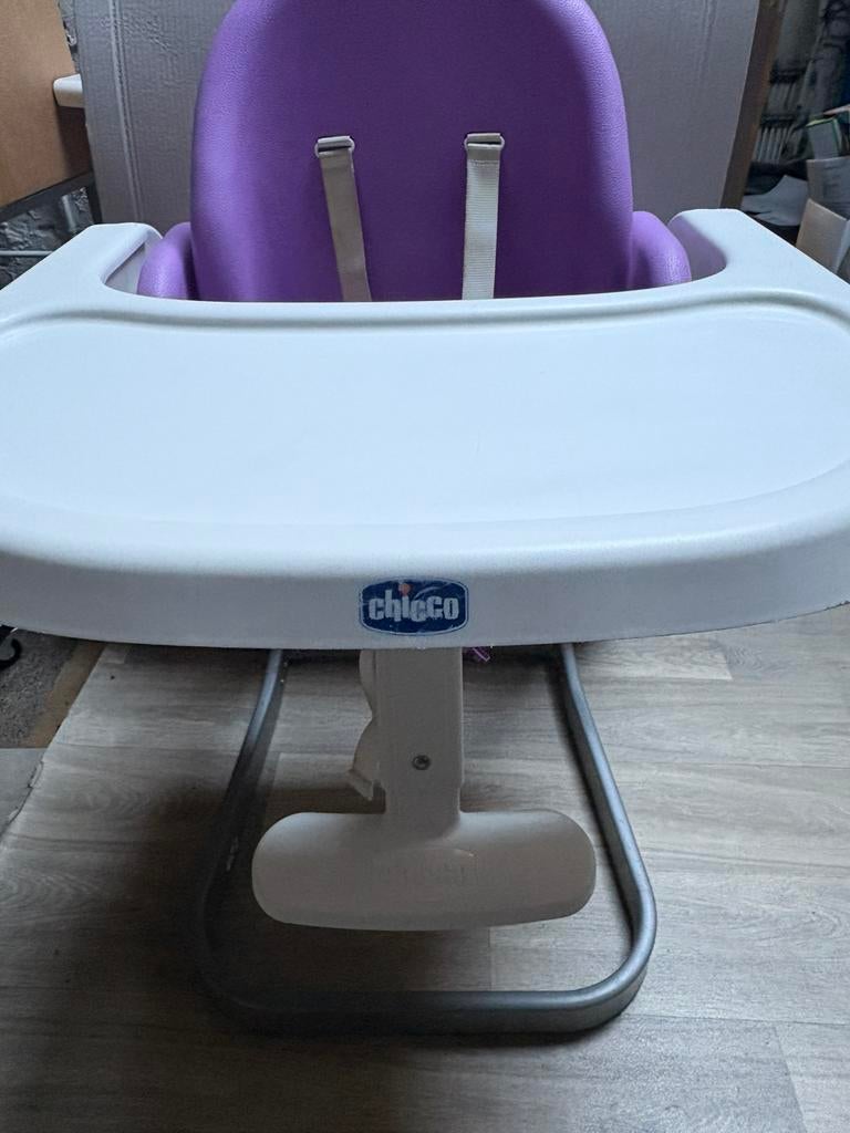 Chaise Chicco, Enfants & Bébés, Chaises pour enfants, Comme neuf, Chaise évolutive, Enlèvement