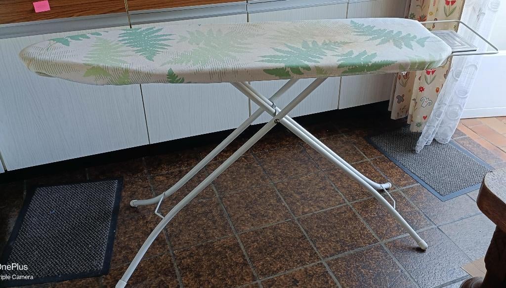 Planche à repasser Brabantia 124 x 38, Enlèvement, Utilisé