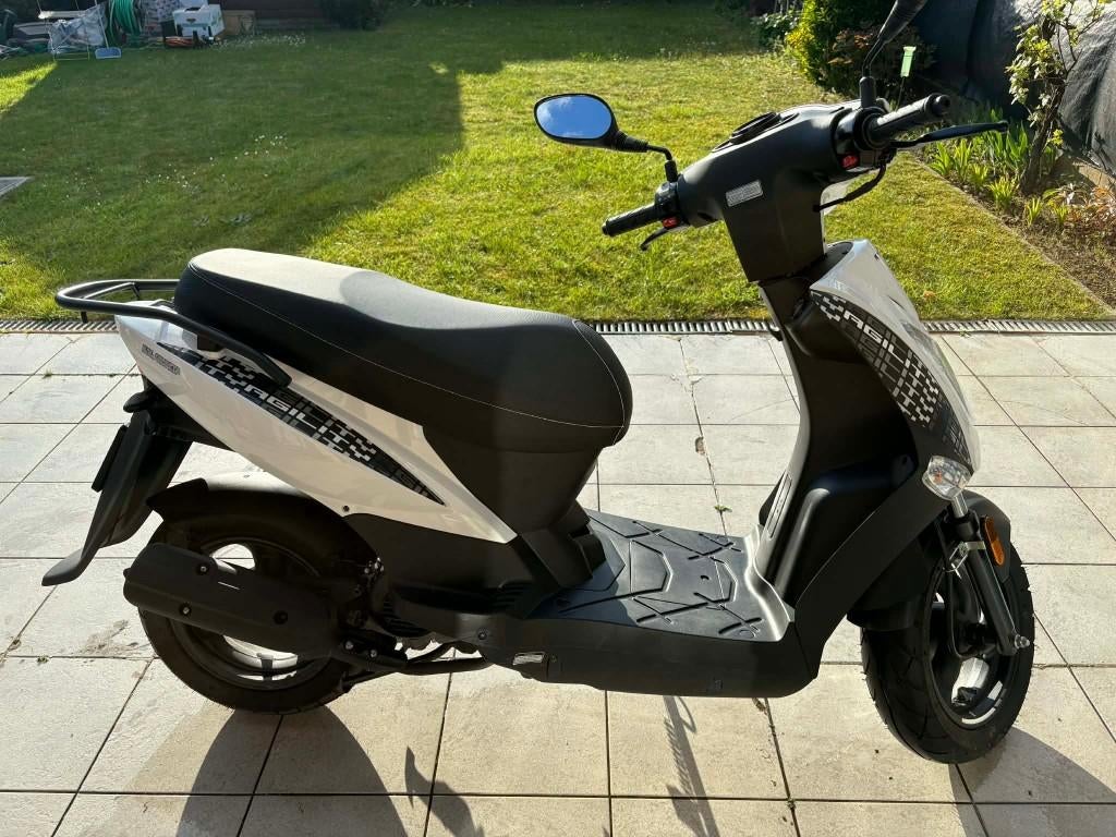 Scooter, Ophalen, Klasse A (25 km/u), Zo goed als nieuw, 50 cc