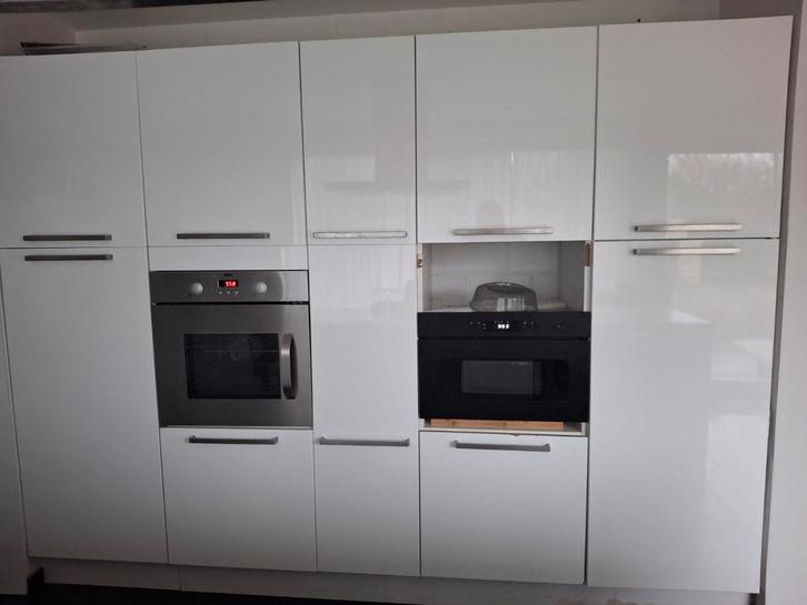 Moderne witte ikea Faktum keuken zelf af te breken in Aalter, Huis en Inrichting, Keuken | Complete keukens, Gebruikt, Dubbelwandige keuken