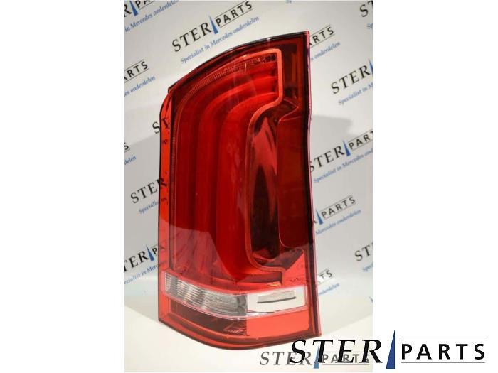 Feu arrière droit d'un Mercedes Vito, Neuf, -, -, Enlèvement ou Envoi