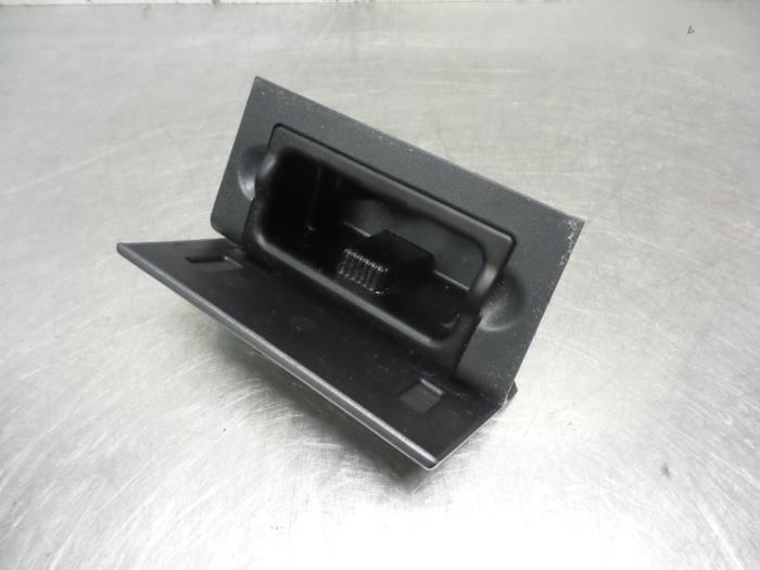 Asbak voor van een Opel Vectra (Vectra C 02-), Auto-onderdelen, Interieur en Bekleding, Opel, Gebruikt, Ophalen of Verzenden