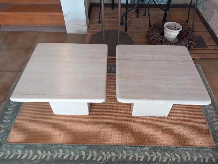 2 tables basses/tables d'appoint en travertin 50x50x35, Maison & Meubles, Tables | Tables d'appoint, Enlèvement ou Envoi