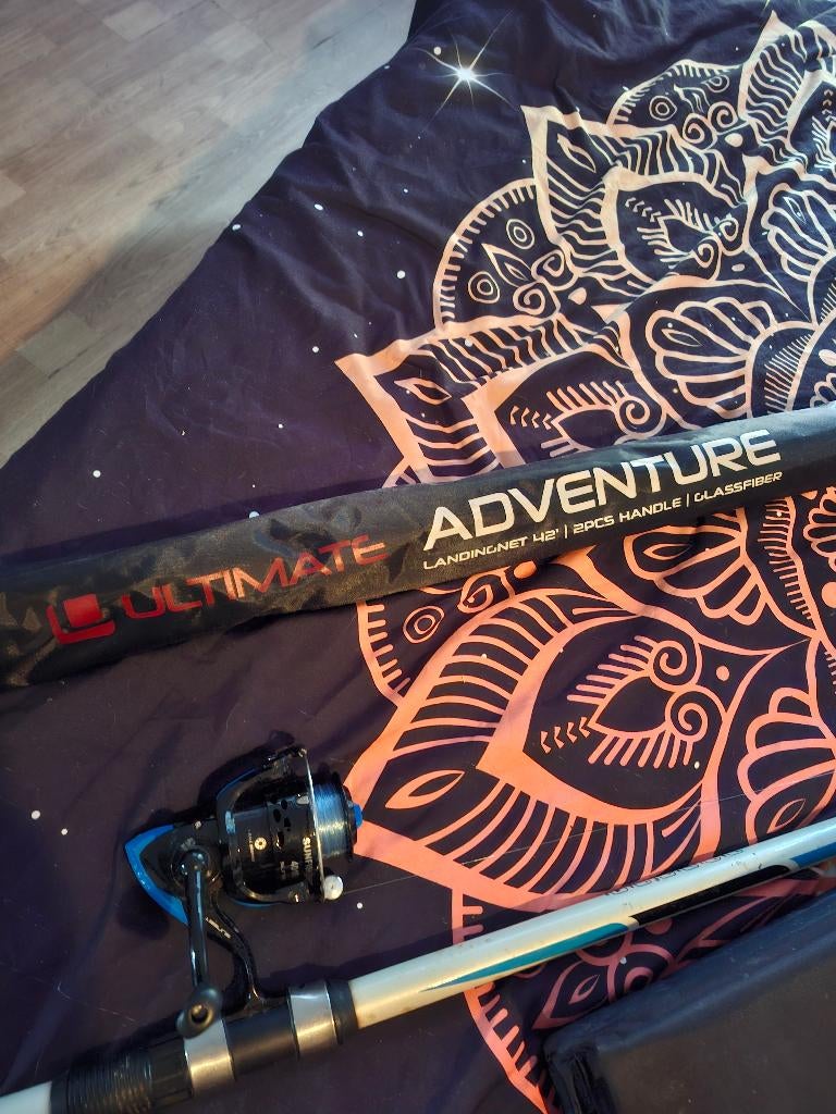 Canne a peche, Enlèvement, Comme neuf, Canne à lancer