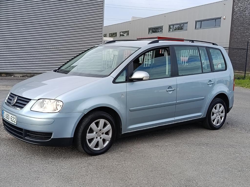 Touran Automaat/benzine/ 1.6Cc/85 kw/, Auto's, Automaat, Monovolume, 1590 cc, Bedrijf