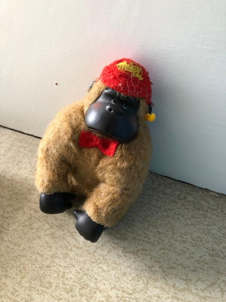 vintage knuffel gorilla - boeren als op buik duwt - aap, Ophalen of Verzenden, Aap