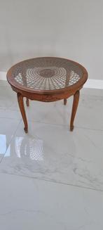 Vintage  petite  table  ronde  hauteur +-51.05cm, Enlèvement