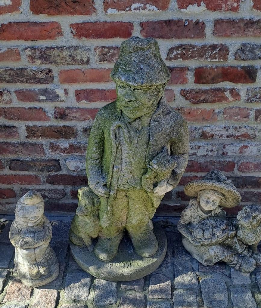 Statues en béton, Enlèvement