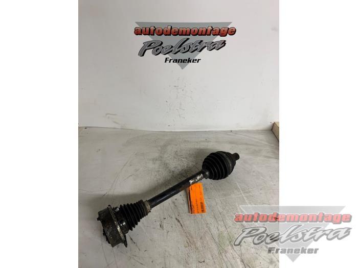 Arbre de transmission avant gauche d'un Volkswagen Golf, Autos : Pièces & Accessoires, Volkswagen, -, 3 mois de garantie, Utilisé