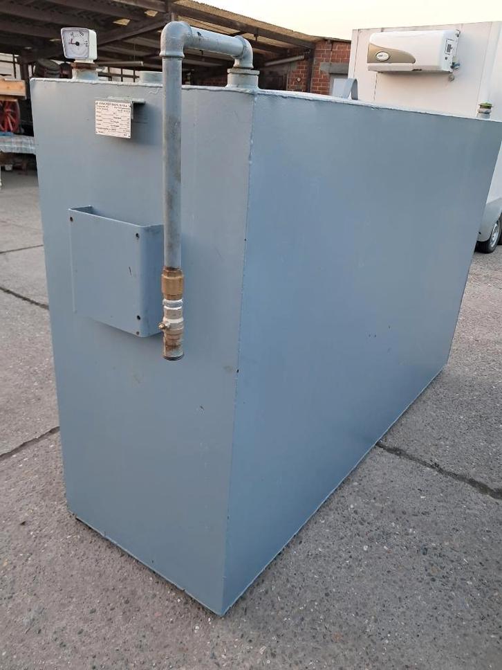 Mazouttank 2500 liter dubbelwandig met pomp, Bricolage & Construction, Chauffage & Radiateurs, Enlèvement