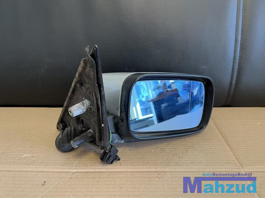 BMW 3 SERIE E46 Rechts zilver grijs spiegel buitenspiegel 19, Auto-onderdelen, Spiegels, Petuelring 130
80788  Munich, DE, Gebruikt