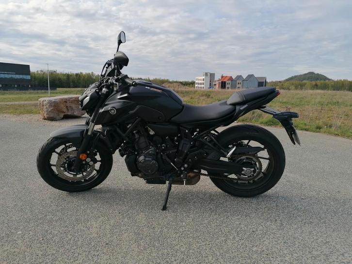 Yamaha mt 07 en parfait état, Motos, Motos | Yamaha, Particulier, Naked bike, plus de 35 kW, 2 cylindres, Permis Moto A, ABS, Éclairage LED