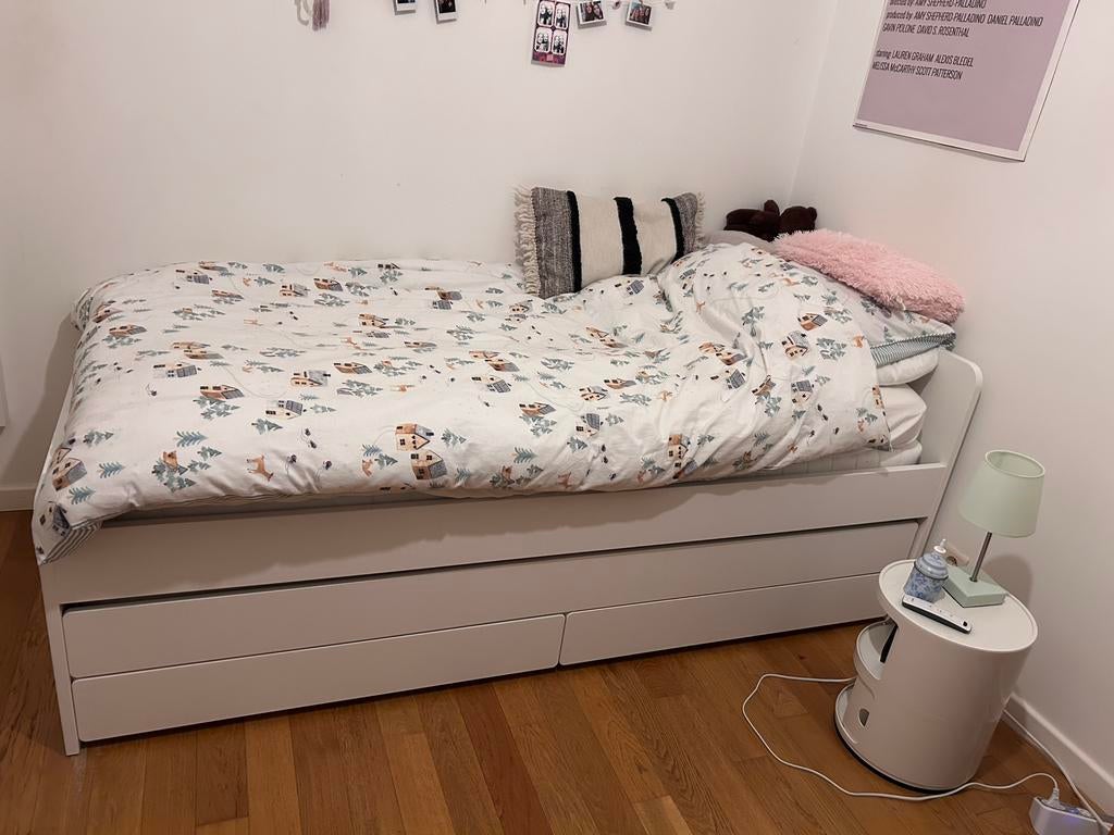 Lit IKEA SLÄKT en très bon état, Maison & Meubles, Enlèvement, Comme neuf, Une personne, Moderne