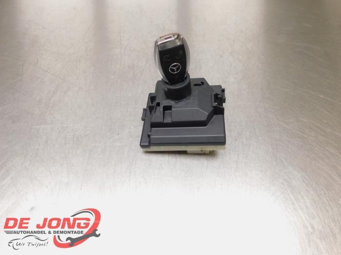 Serrure de contact + clé d'un Mercedes C-Klasse, 3 mois de garantie, Utilisé, -, -