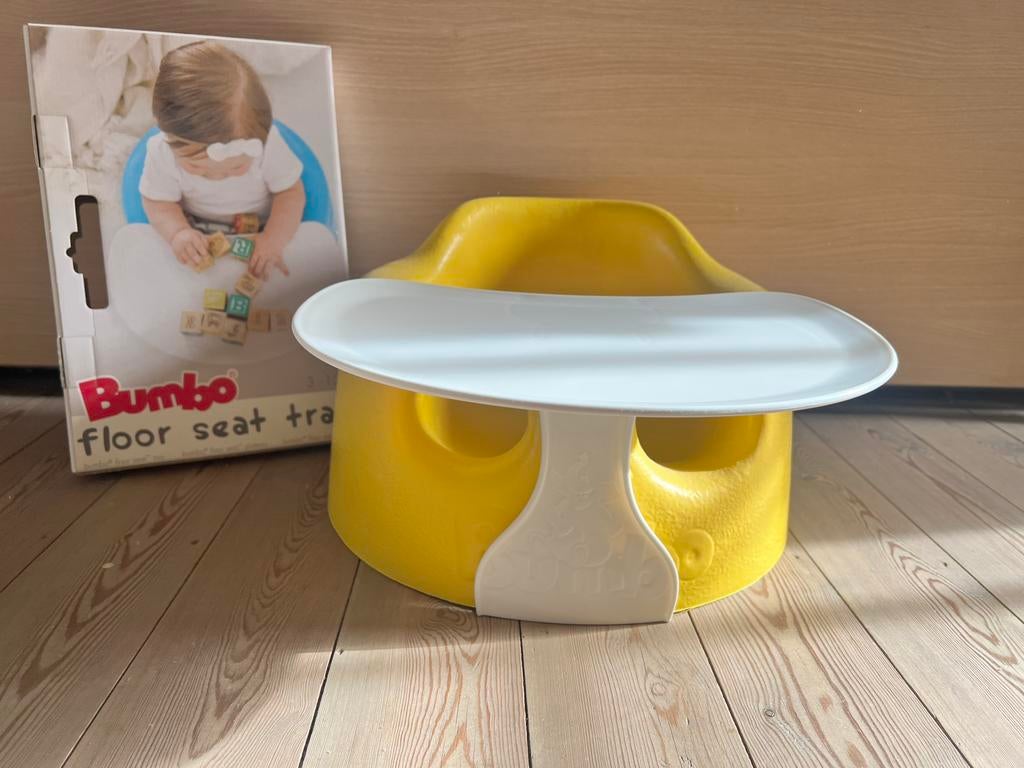 Bumbo floor seat (geel)+ tafeltje, Enlèvement, Comme neuf, Autres types, Plateau amovible