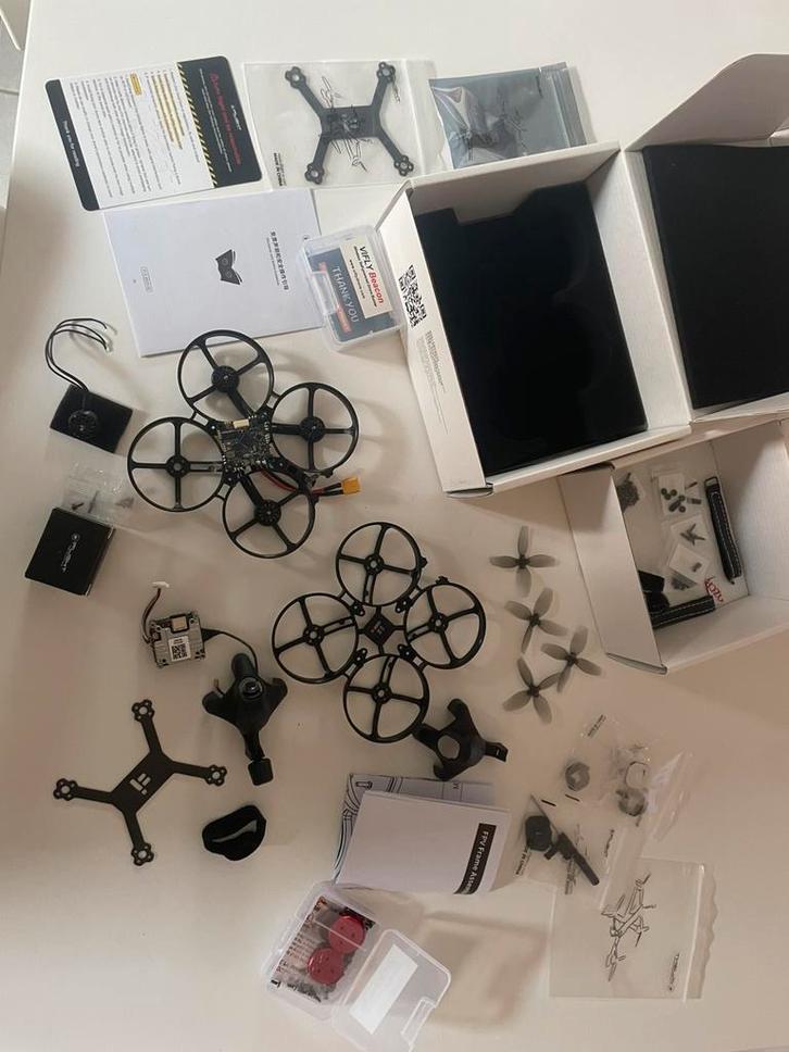 Drone racer iflight alpha 85 hd crossfire, TV, Hi-fi & Vidéo, Drones, Comme neuf, Enlèvement ou Envoi