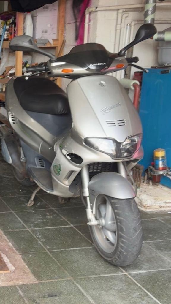 Runner a klasse, Ophalen, Gebruikt, Klasse A (25 km/u), Benzine