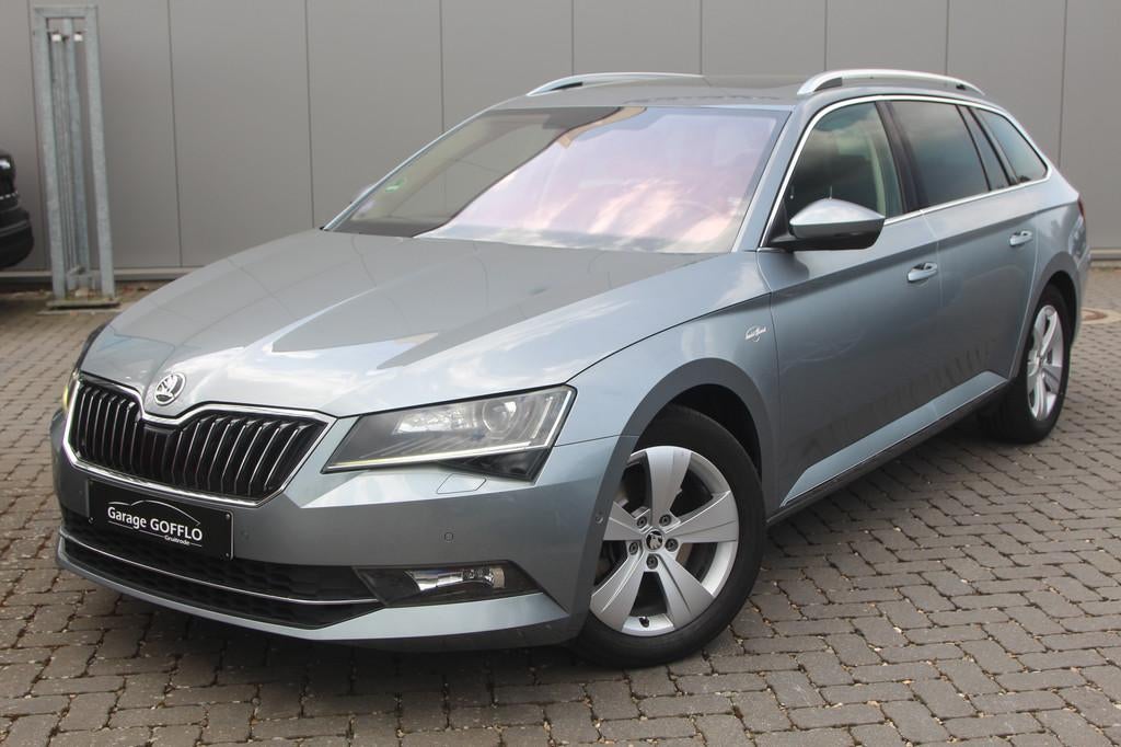 Skoda Superb 1.8 TSI DSG L&K FULL option - 155.000km - 2018, Auto's, Skoda, Euro 6, 4 cilinders, Leder, Bruin