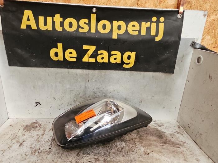 Phare droit d'un Kia Picanto, Autos : Pièces & Accessoires, Éclairage, Kia, Utilisé, 3 mois de garantie, Enlèvement ou Envoi