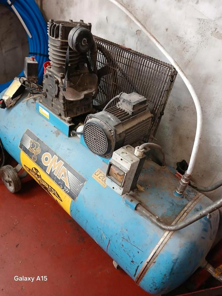 Compresseur Oma. 400 euros, Bricolage & Construction, Compresseurs, Enlèvement