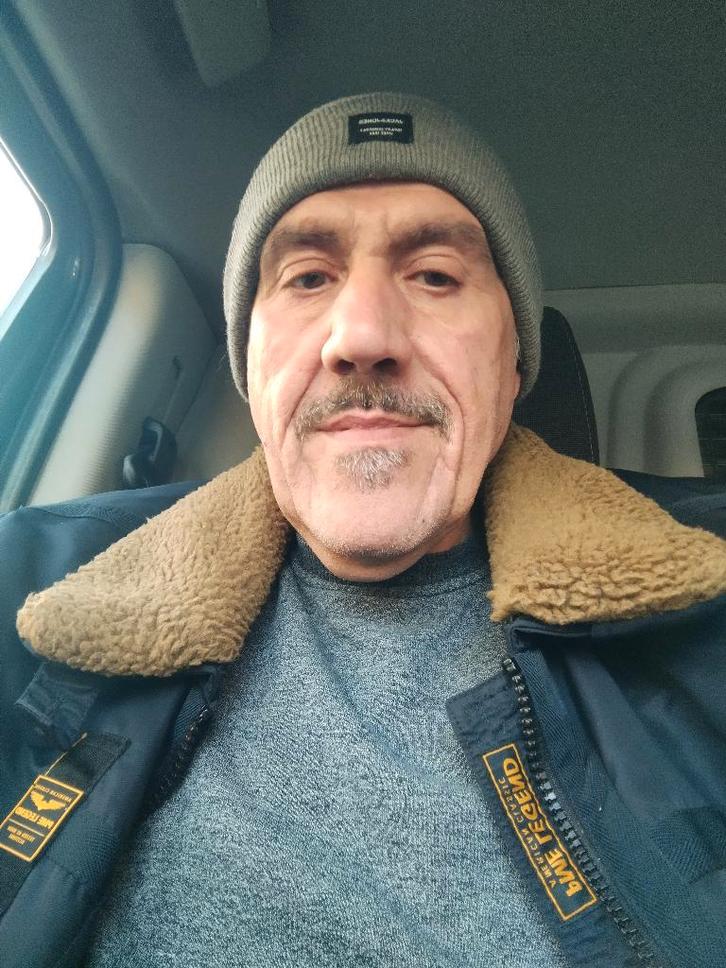 Man zoekt vrouw, Contacts & Messages, Homme cherche Femme