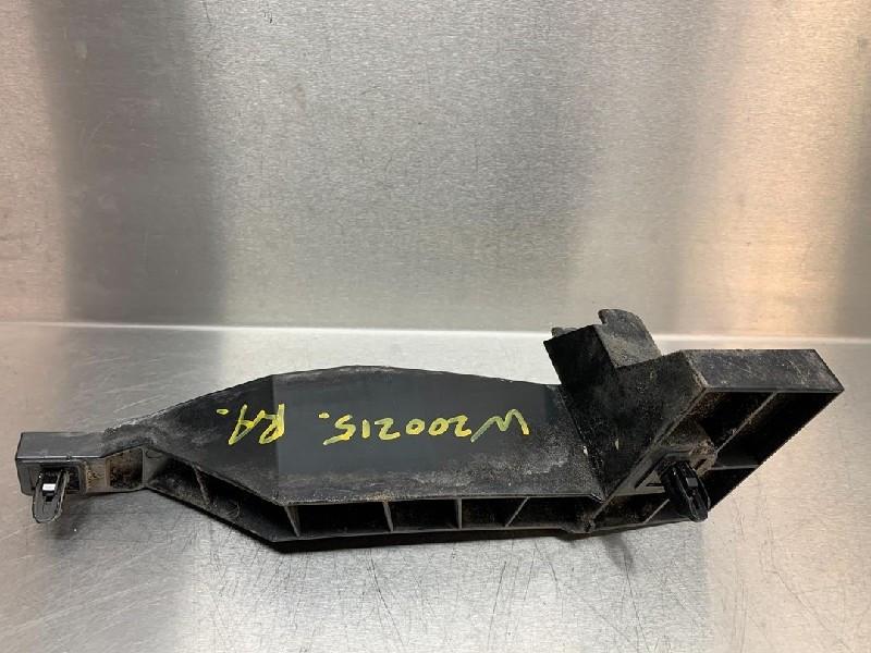 BUMPERSTEUN RECHTS ACHTER Suzuki Grand Vitara II (JT), Auto-onderdelen, Ophanging en Onderstel, Suzuki, Gebruikt