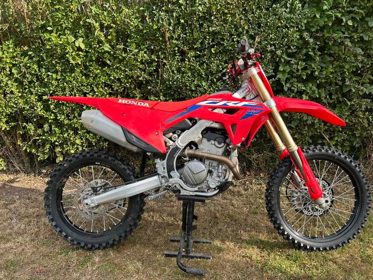 Hinda crf 250 2024, Vélos & Vélomoteurs, Cyclomoteurs | Cyclomoteurs de cross, Comme neuf, Honda, Enlèvement ou Envoi