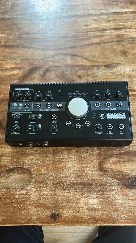 Mackie Big Knob Studio+, TV, Hi-fi & Vidéo, Appareils professionnels, Comme neuf, Audio, Enlèvement ou Envoi