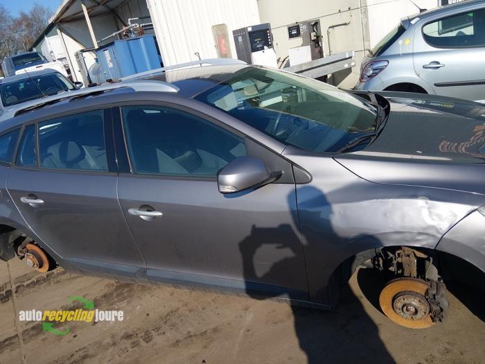 Portière 4portes avant droite d'un Renault Megane (TEKNG), Autos : Pièces & Accessoires, -, Renault, -, 3 mois de garantie