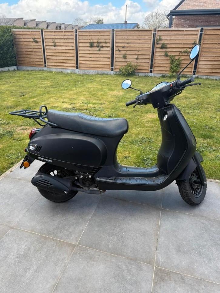 Scooter Toscana GTS klasse A, Vélos & Vélomoteurs, Scooters | Marques Autre, Utilisé, Classe A (25 km/h), Essence, Enlèvement