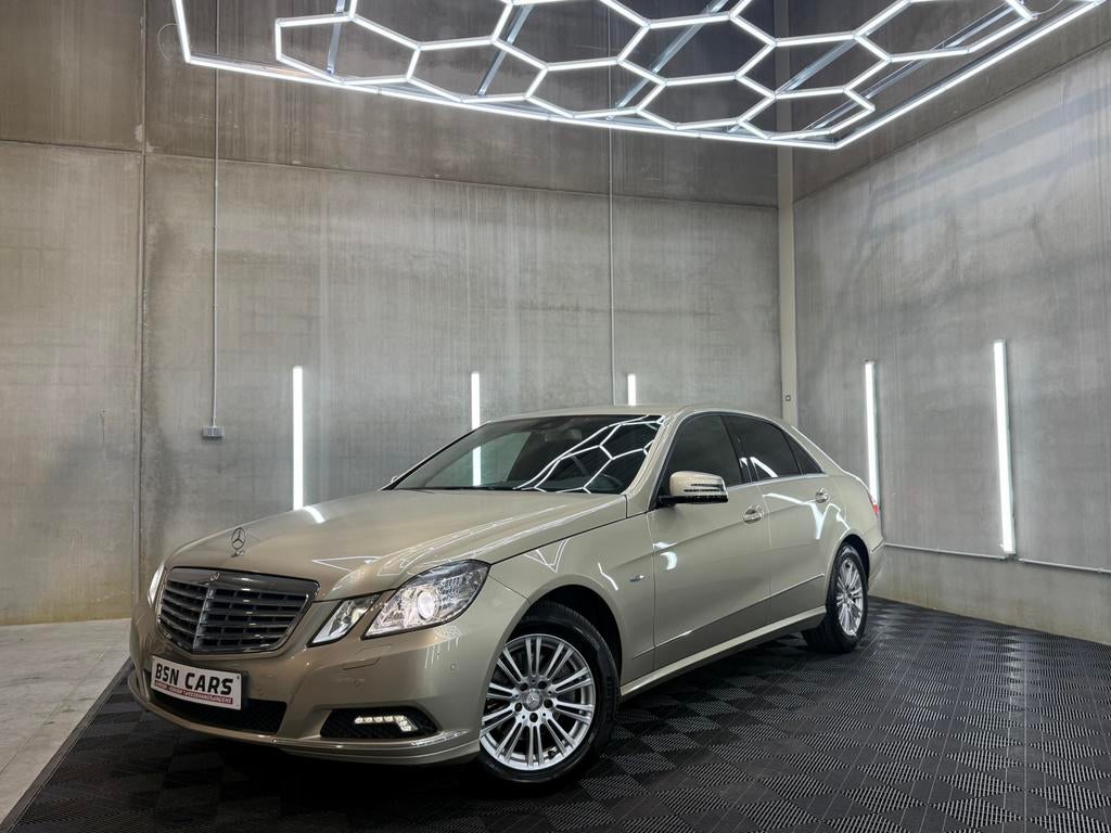 MERCEDES E200 ELEGANCE/AUTOMAAT/XENON/PDC/CRUISE/NAVI, Achat, Entreprise, Noir, Automatique